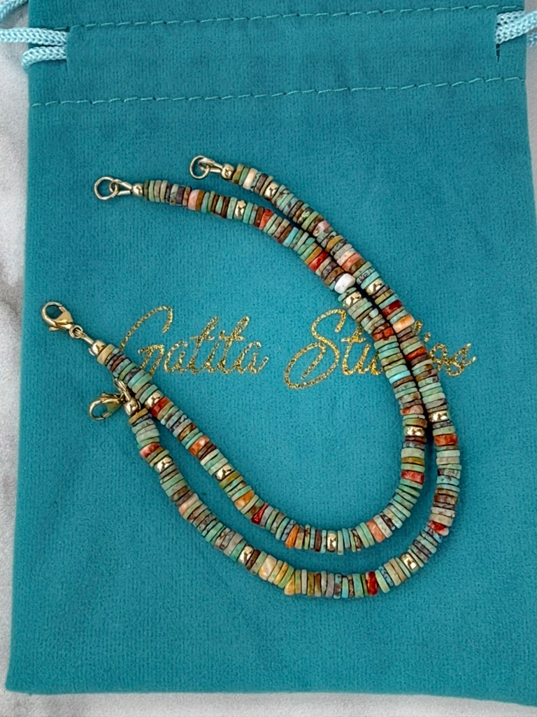 Spiny oyster and turquoise smooth Heishi bracelet