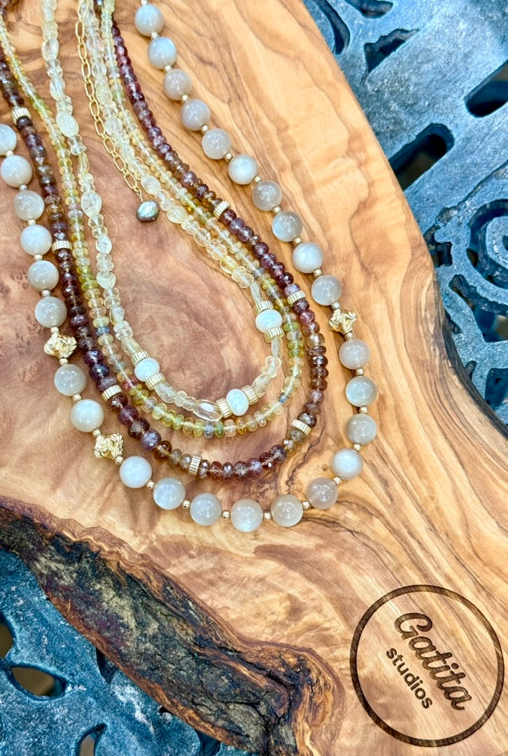 Color change garnet necklace