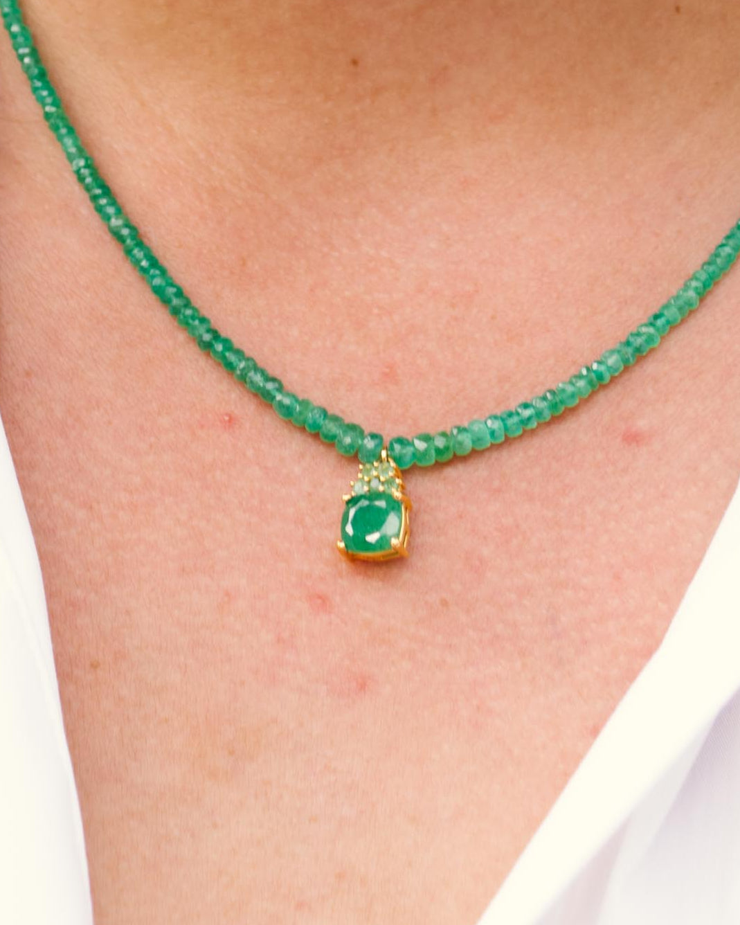 Emerald Beaded necklace with pendant