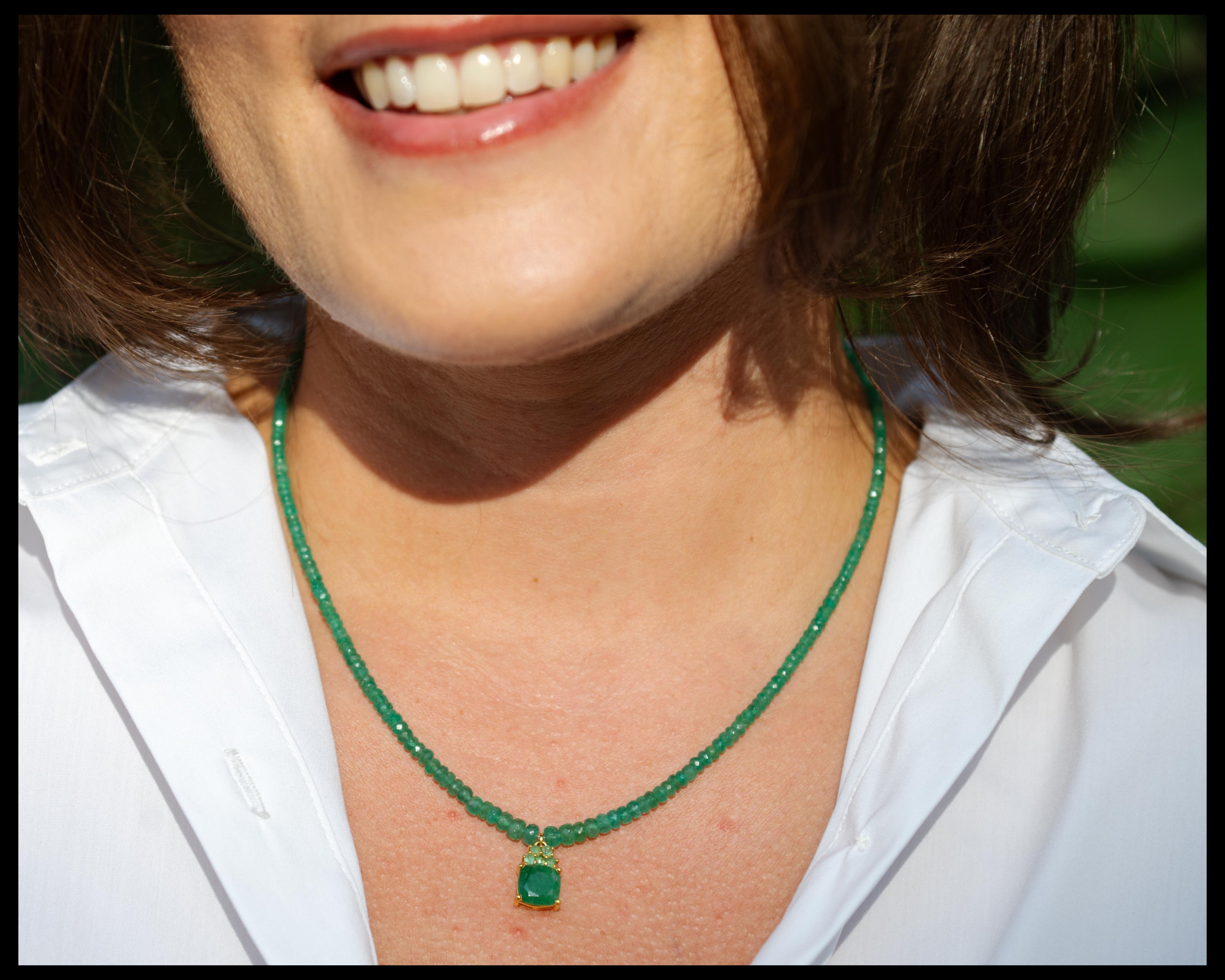 Emerald Beaded necklace with pendant